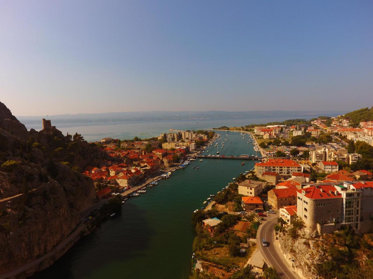 Inn By The River Omiš Eksteriør billede